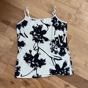 Ann Taylor - Black and white top